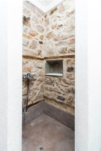 Restored 1902 Stone House With Superb Sea View