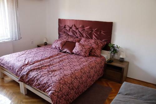 Zserb� Apartman- Poroszl�
