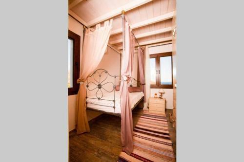 Nikis Seaside House