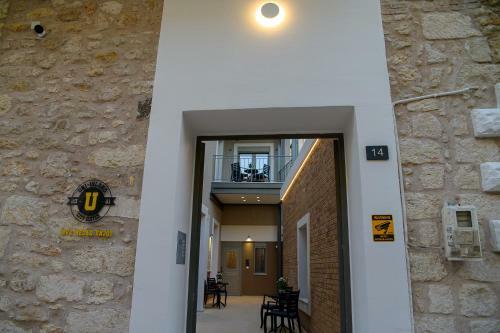 Apartamento Uni Island City Center Suites