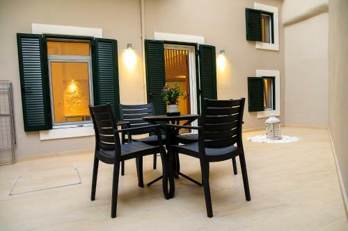 Apartamento Uni Island City Center Suites