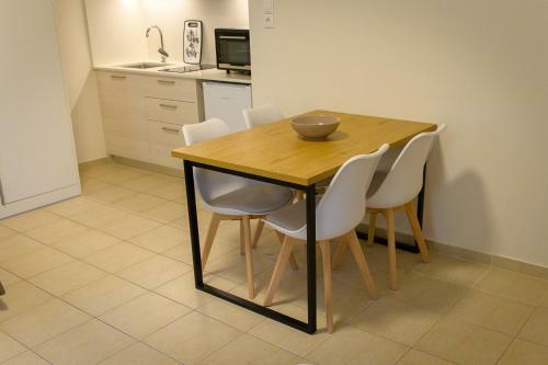 Apartamento Uni Island City Center Suites