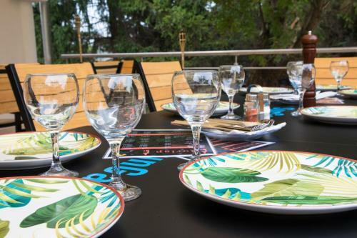Bed & Breakfast Sungarden Vend�gh�z, �tterem, B�r
