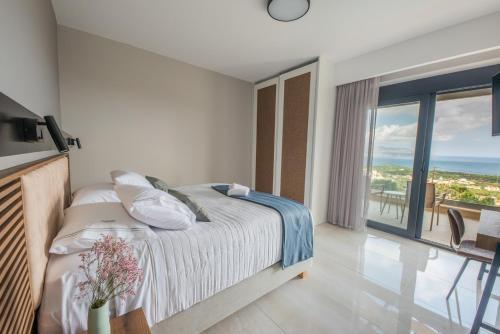 Elevated Villa Marevista W/ Private Heated Saltwater Pool