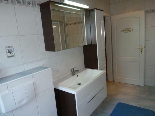 Apartamento Romantisches Ferienhaus Boddenblick Mit Sauna
