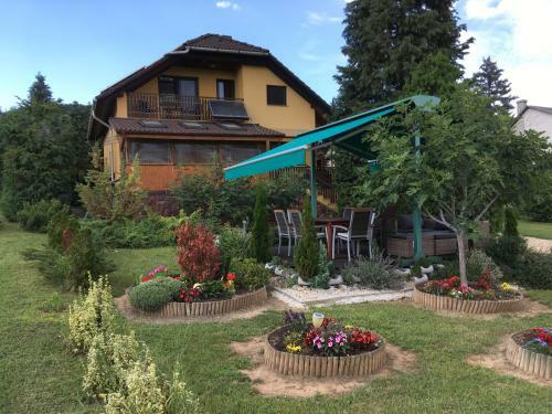 Aktiv Pihen�s Apartman