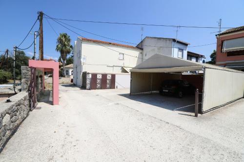Villa Dada House