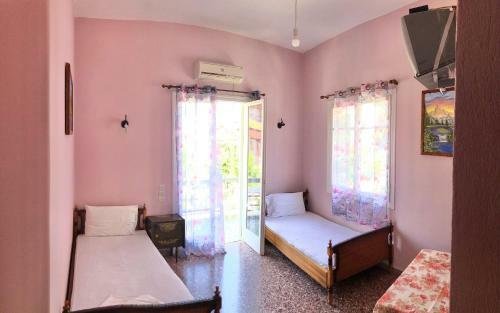 Hostal ????????????? ???????