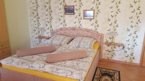 Apartamento Ferienwohnung " Am Schlosspark "