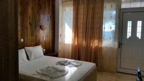 Hostal Kanali Beach House 2