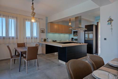 Stunning 4-bedroom Villa With Private Pool.