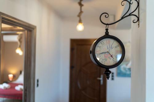 Stunning 4-bedroom Villa With Private Pool.