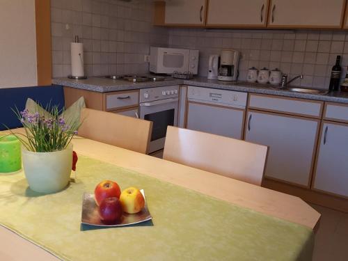 Apartamento Appartements G�stehaus Monika