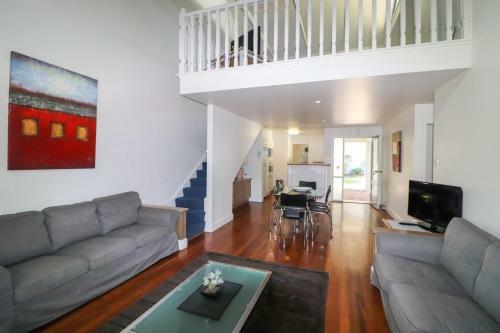 Plover Deluxe Resort Villa