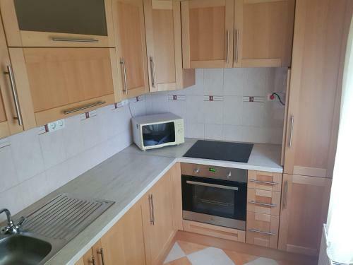 J�kai Apartman Szarvas