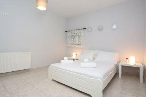 A Modern Apartment W/ Free Parking & Wifi
