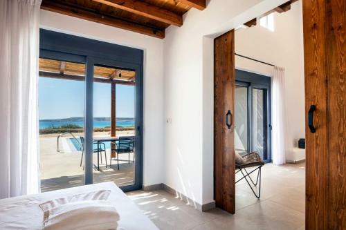 Cato Agro 4, Seafront Villa With Private Pool