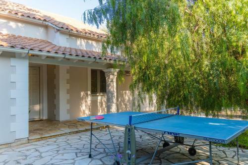 Villa Dimitris - Just 600 Meters Away From The Beach!!!