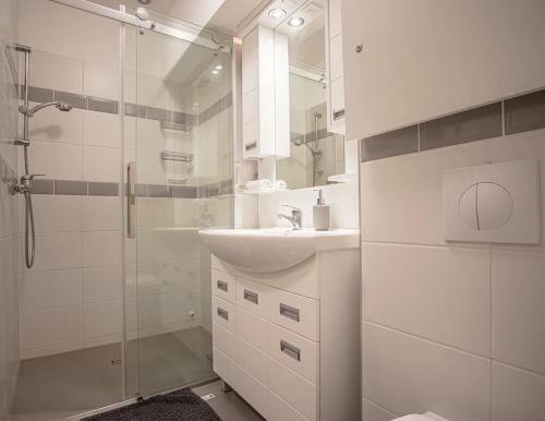 Tisza Gy�ngye Apartmanh�z