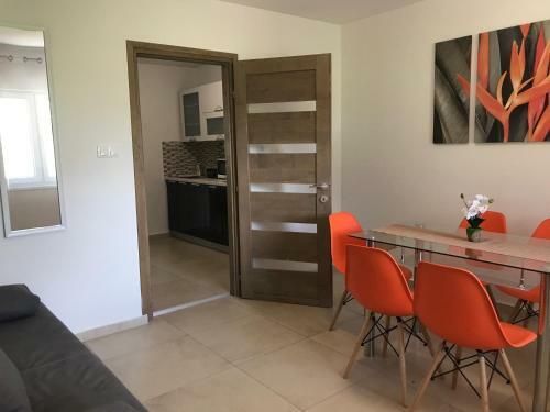 Tisza Gy�ngye Apartmanh�z