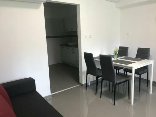 Tisza Gy�ngye Apartmanh�z