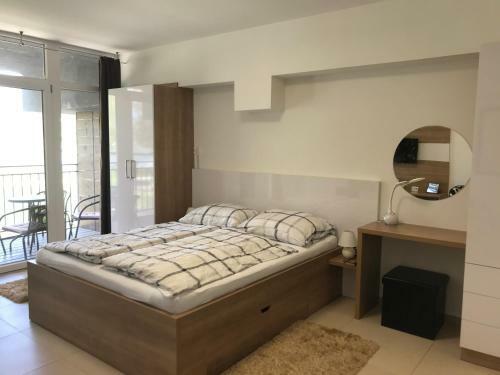 Tisza Gy�ngye Apartmanh�z