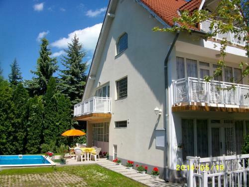 Hostal �d�m Vend�gh�z 2