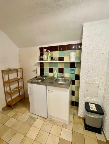 Apartamento Affordable Flat To Sleep Over No Shower