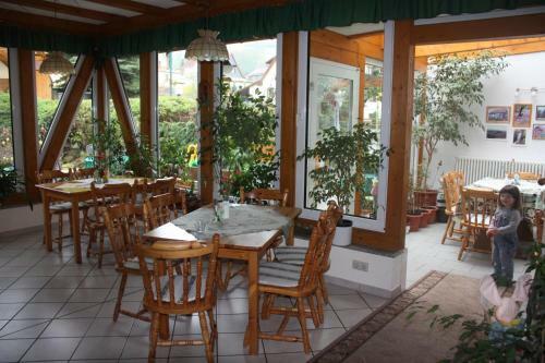 Hostal Cafe & Pension Carmen