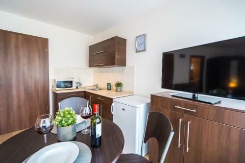 Siesta Sziget - Panor�m�s Balatonparti Apartmanok