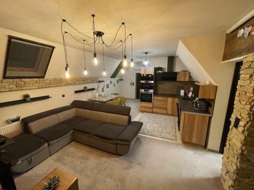 Hostal Penthouse Priv�t Jakuzzival Smeraldo Villa
