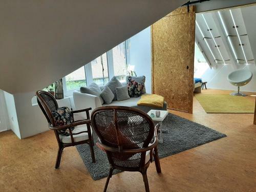 Lovely Apartment In Roes With A Terrace