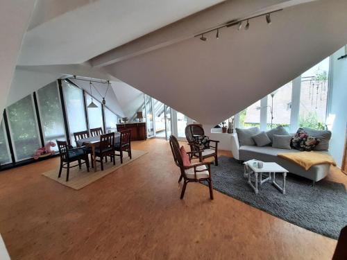 Lovely Apartment In Roes With A Terrace