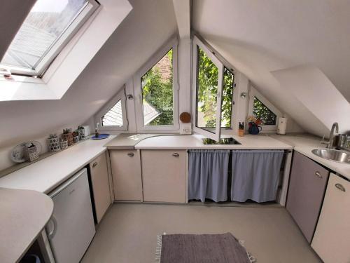 Lovely Apartment In Roes With A Terrace
