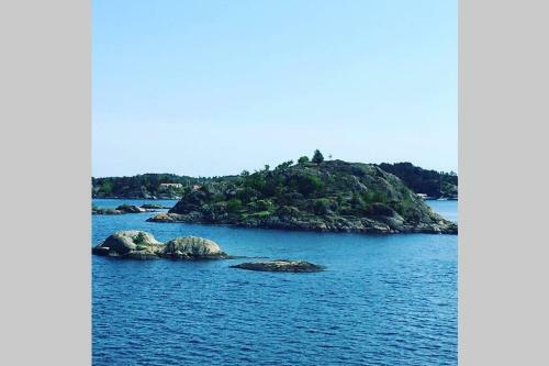 Newly Renovated Rustic Seaside Cabin B�r�y 3 Boat