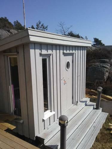 Idyllic Cabin In Lillesand Fantastic Ocean View