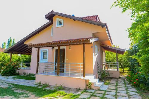 Outstanding Villa With Private Pool And Shared Orchard In Fethiye