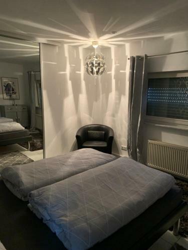 Modernes Haus Auf Gro�em Grundst�ck Im Gr�nen