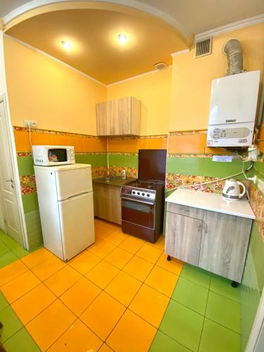 Apartment On Zaliznychna Street