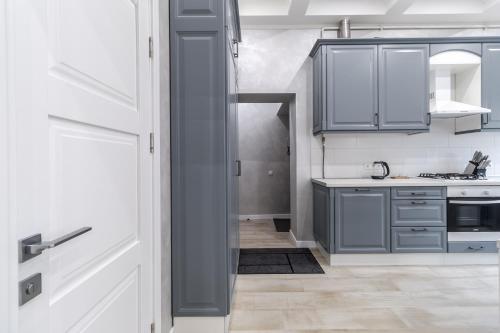 Apartamento Inshiapartment On Lysenka Str