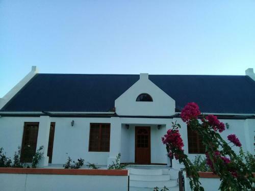 Lady Grey Walk Mcgregor Cottage