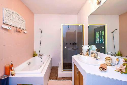 Vaal River Yolo Spaces - Vaal River Bush Lodge