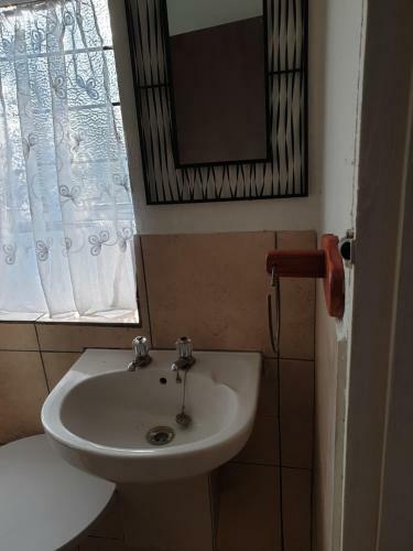 Dombeya Ridge Guest Suite