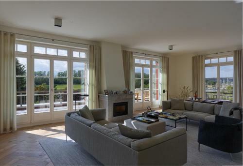 Stunning Sea-view 5-bed Villa In Seedorf Sellin