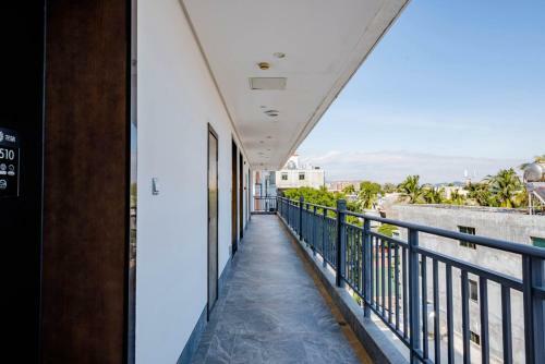 Floral Hotel Lingshui Lanshe Beach Seaview