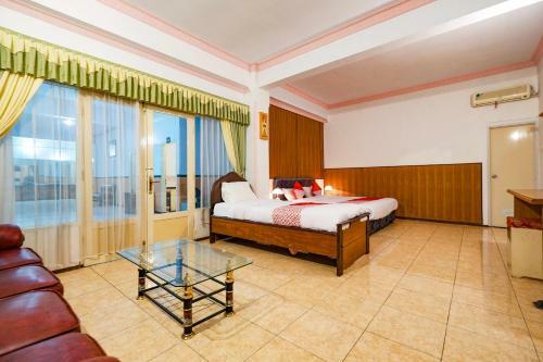 Oyo 2855 Sartika Hotel Pati