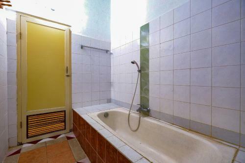 Oyo 2855 Sartika Hotel Pati