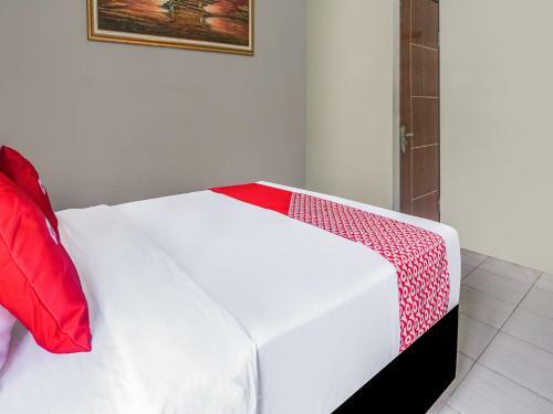 Hotel Oyo 90887 Villa Sri Rejeki