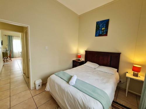 Menlyn Maine Apartments, Menlyn Place