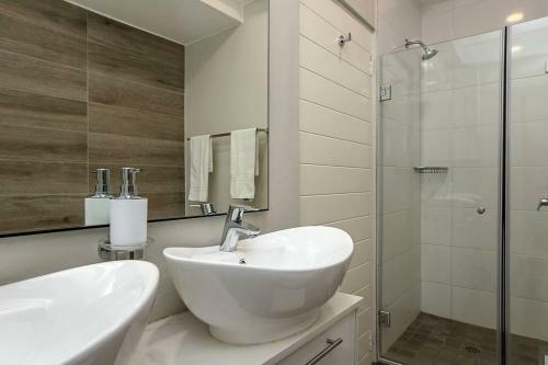 Regency Ground Floor Pool View 2 Bedroom Apartment